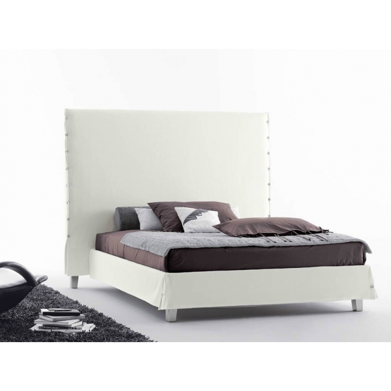 Кровать двухместная Casamania & Horm WHITE HIGH